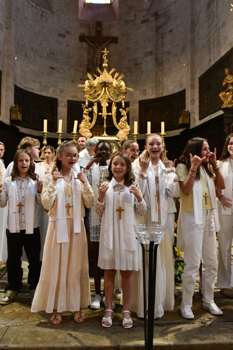 « ME VOICI ! » : Les collégiens de Saint-Joseph témoignent de leur foi à St-Amans »
