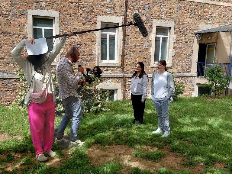 Silence, on tourne